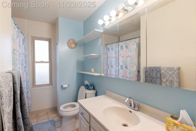 38815 Albert Boulevard, Clinton Charter Township, MI 48036