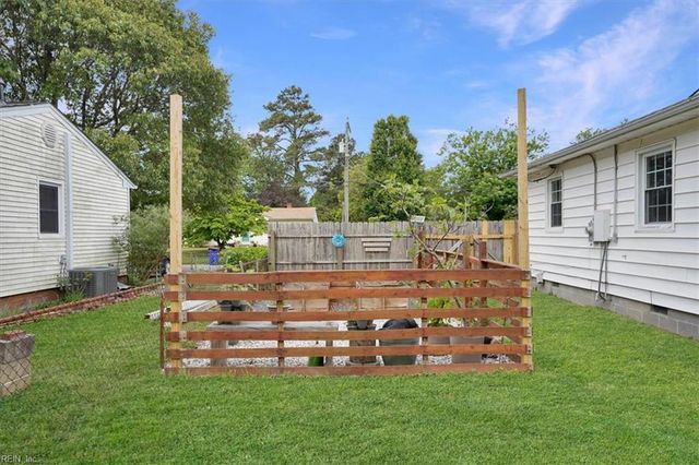 110 Lydia Ave, Norfolk, VA 23502