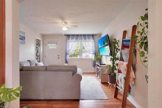 110 Lydia Ave, Norfolk, VA 23502