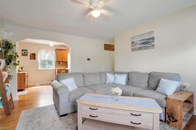 110 Lydia Ave, Norfolk, VA 23502