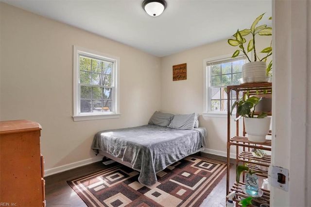 110 Lydia Ave, Norfolk, VA 23502