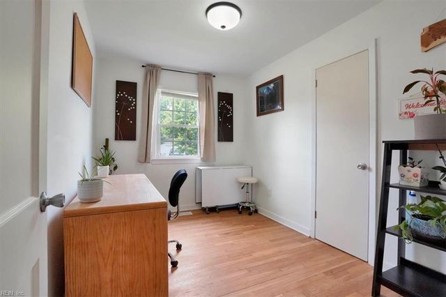 110 Lydia Ave, Norfolk, VA 23502