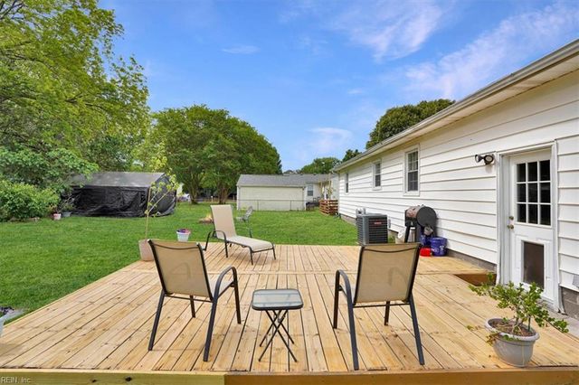 110 Lydia Ave, Norfolk, VA 23502