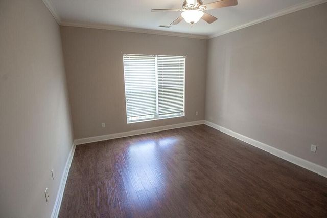 5702 THORNBROOK PKY, Columbia, MO 65203