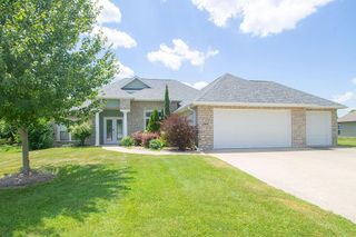 5702 THORNBROOK PKY, Columbia, MO 65203