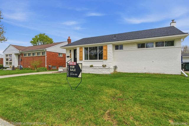 19809 Shady Lane Avenue, St. Clair Shores, MI 48080
