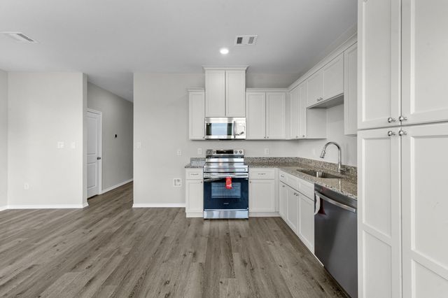 136 Road 51030, Cleveland, TX 77327