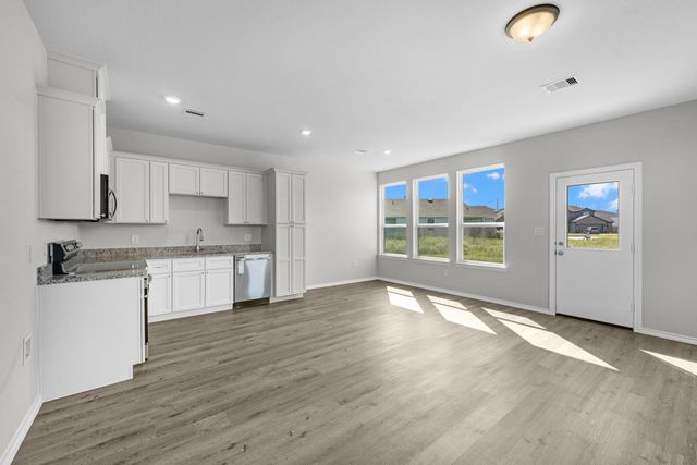 136 Road 51030, Cleveland, TX 77327