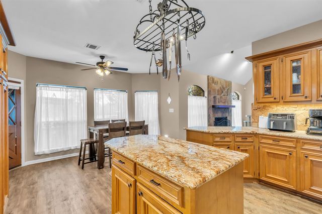 28414 Dobbin Huffsmith Road, Magnolia, TX 77354