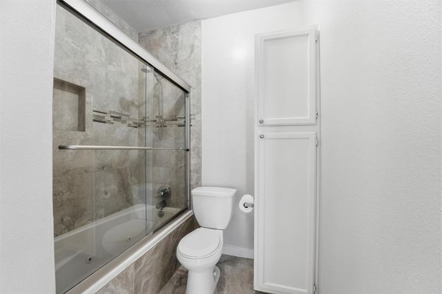 2425 Augusta Drive 23, Houston, TX 77057