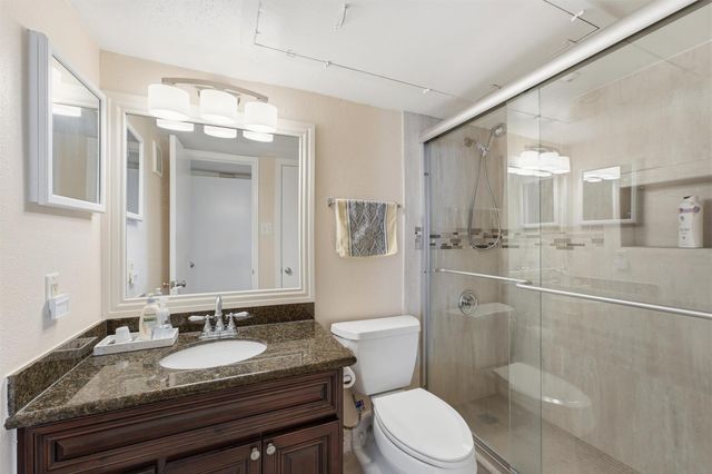 2425 Augusta Drive 23, Houston, TX 77057