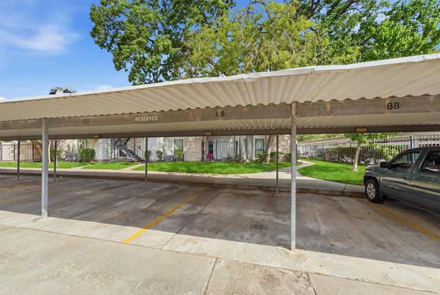 2425 Augusta Drive 23, Houston, TX 77057