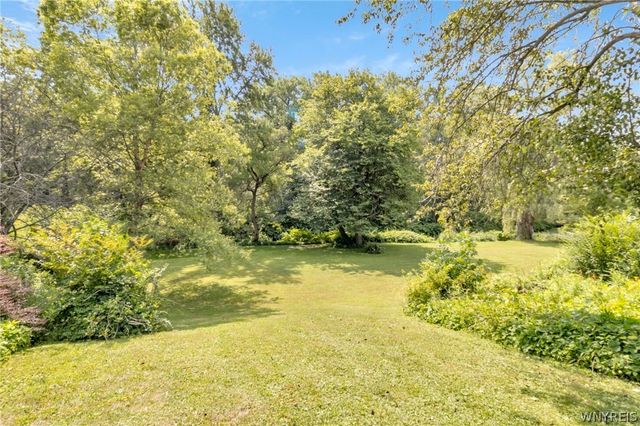 301 Bennett Road, Cheektowaga, NY 14227