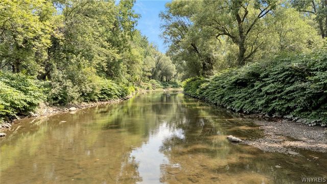 301 Bennett Road, Cheektowaga, NY 14227