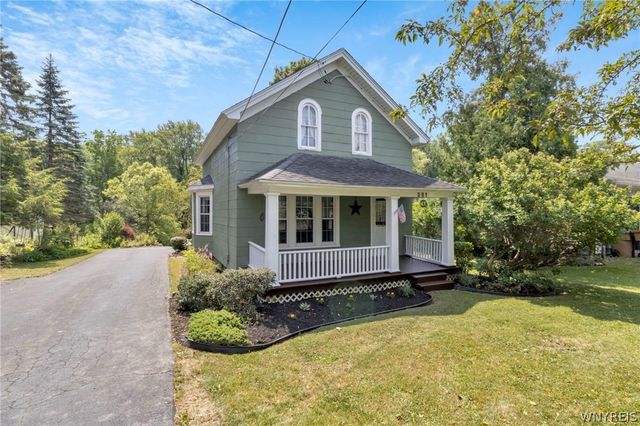 301 Bennett Road, Cheektowaga, NY 14227