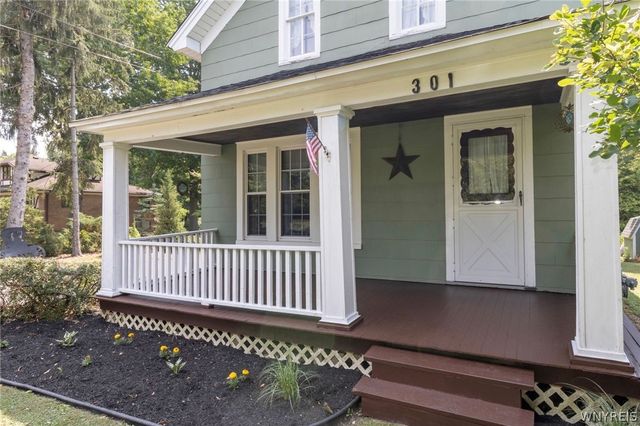 301 Bennett Road, Cheektowaga, NY 14227