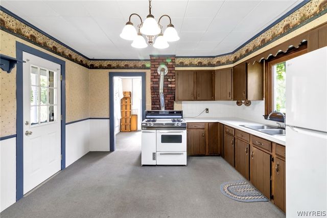 301 Bennett Road, Cheektowaga, NY 14227