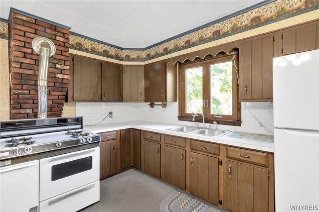 301 Bennett Road, Cheektowaga, NY 14227