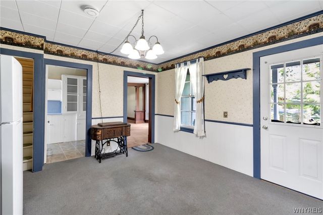 301 Bennett Road, Cheektowaga, NY 14227