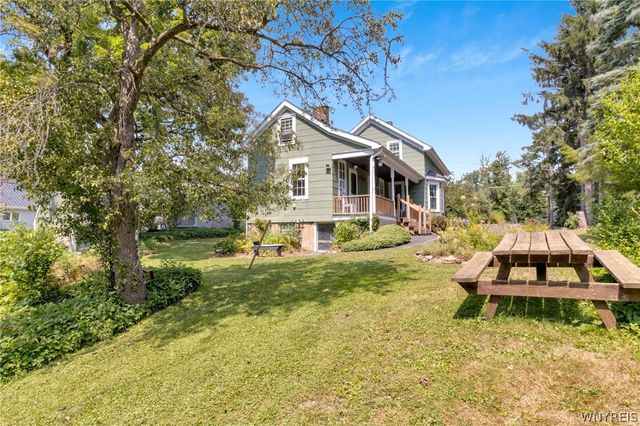301 Bennett Road, Cheektowaga, NY 14227