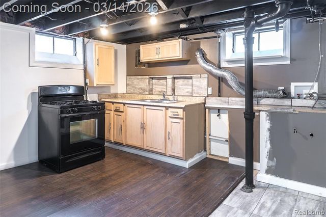 22824 Donald Avenue, Eastpointe, MI 48021