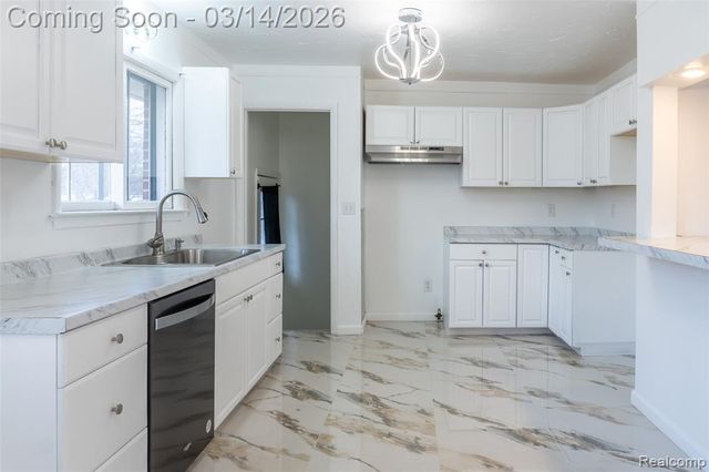 22824 Donald Avenue, Eastpointe, MI 48021