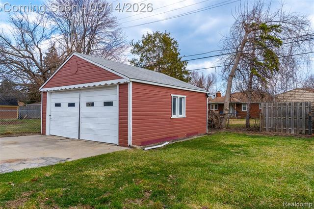 22824 Donald Avenue, Eastpointe, MI 48021