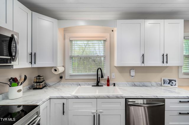 159 Pecanwood Drive, Jonesborough, TN 37659