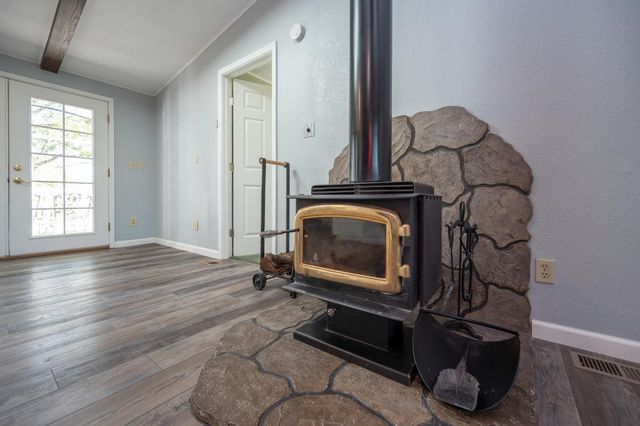 2810 Cheyenne Rd, Copperopolis, CA 95228