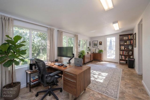 2810 Cheyenne Rd, Copperopolis, CA 95228