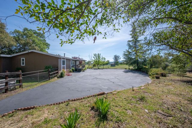 2810 Cheyenne Rd, Copperopolis, CA 95228