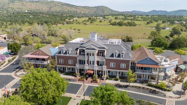 2810 Cheyenne Rd, Copperopolis, CA 95228