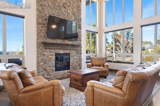 17576 Cabin Hill Lane, Colorado Springs, CO 80908