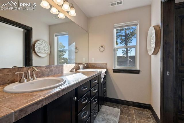 17576 Cabin Hill Lane, Colorado Springs, CO 80908