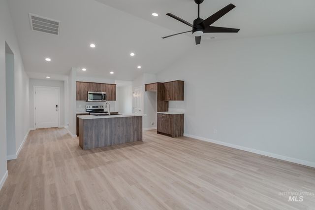 1684 W Unforgettable St, Meridian, ID 83642