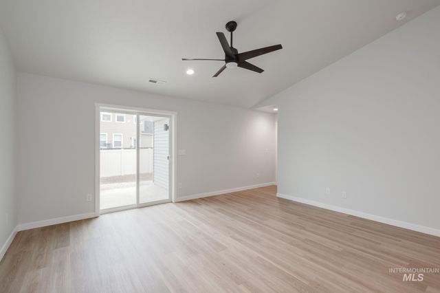 1684 W Unforgettable St, Meridian, ID 83642