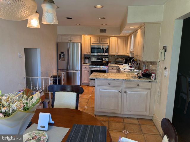 123 ALMATT DR, Philadelphia, PA 19115
