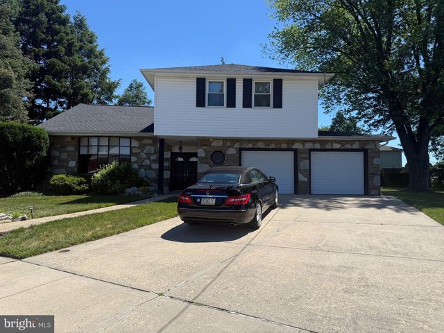 123 ALMATT DR, Philadelphia, PA 19115