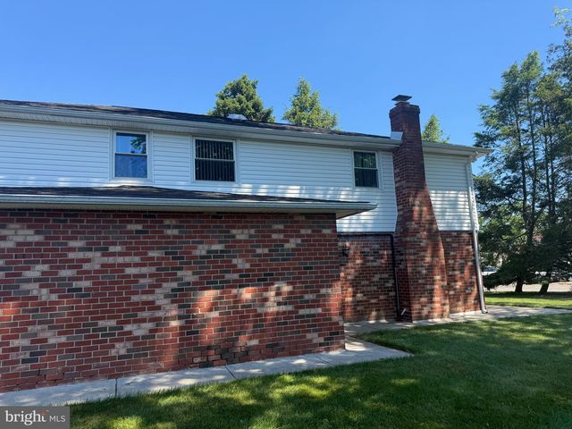 123 ALMATT DR, Philadelphia, PA 19115