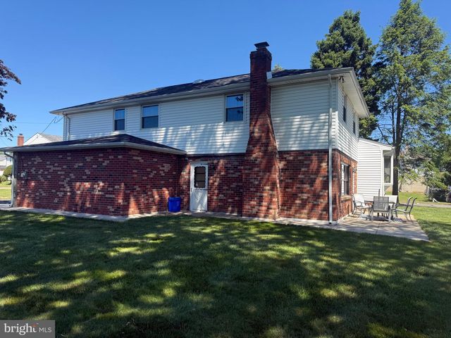 123 ALMATT DR, Philadelphia, PA 19115