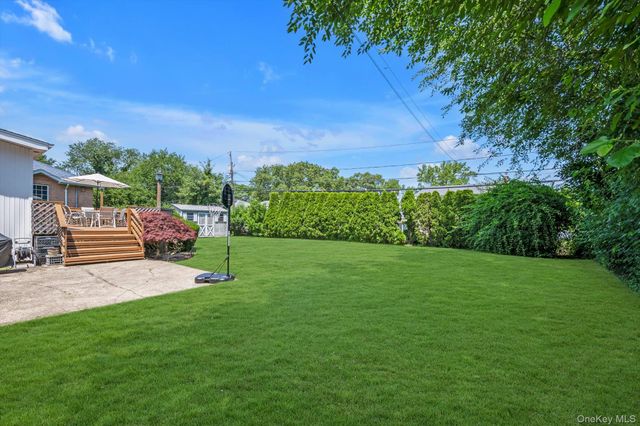 36 Sullivan Drive, Jericho, NY 11753