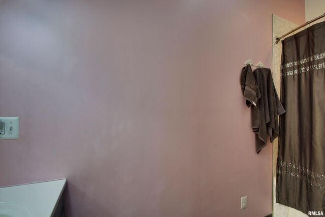 400 S 18TH Street, Quincy, IL 62301