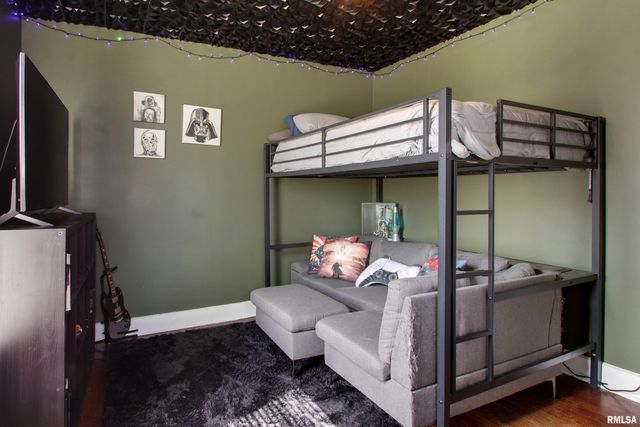 400 S 18TH Street, Quincy, IL 62301