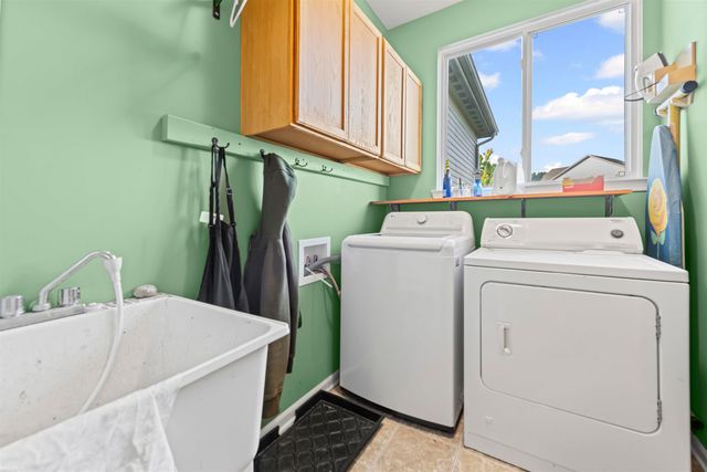 53561 Mary Ann Lane, New Baltimore, MI 48047