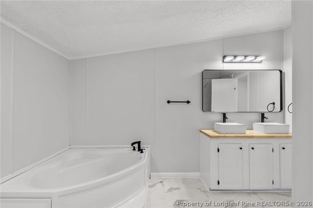 2320 June Johnson Road, Raeford, NC 28376