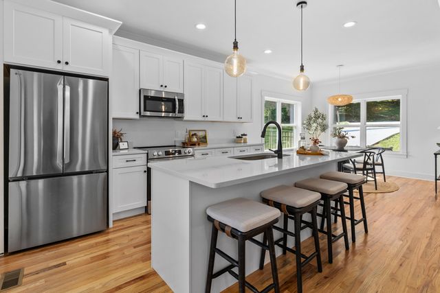233 Peace Street, Chattanooga, TN 37415