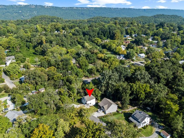 233 Peace Street, Chattanooga, TN 37415