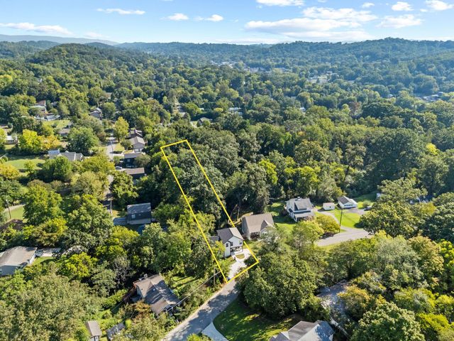 233 Peace Street, Chattanooga, TN 37415