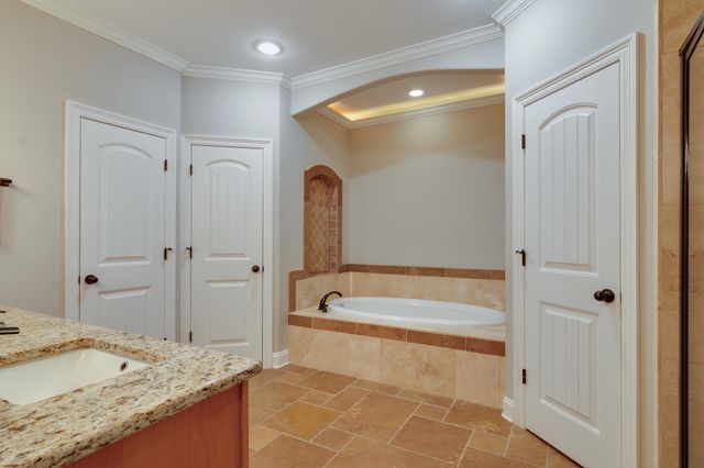 56 CYPRESS CV, Atoka, TN 38004