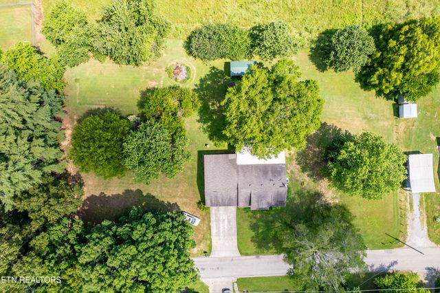 322 Oakdale St, Maryville, TN 37801